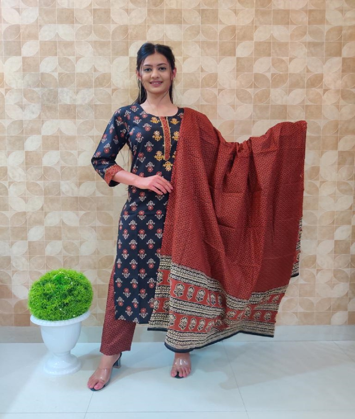 ** Beautiful cotton 60-60 Fabric kurti with Pant and duppatta
